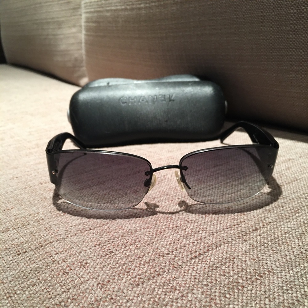 Chanel Vintage 4117-B Swarovski Crystal Sunglases